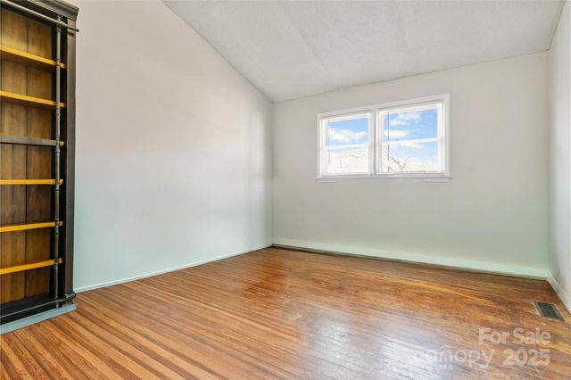 308 Hubbard Street, Lincolnton, NC 28092