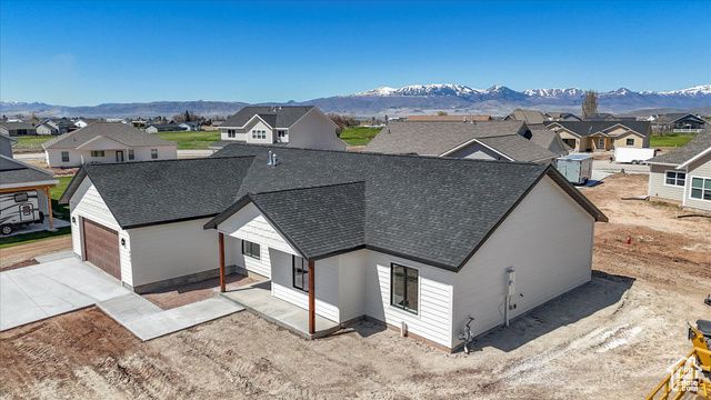 432 TEE CIR, Preston, ID 83263