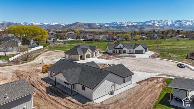 432 TEE CIR, Preston, ID 83263