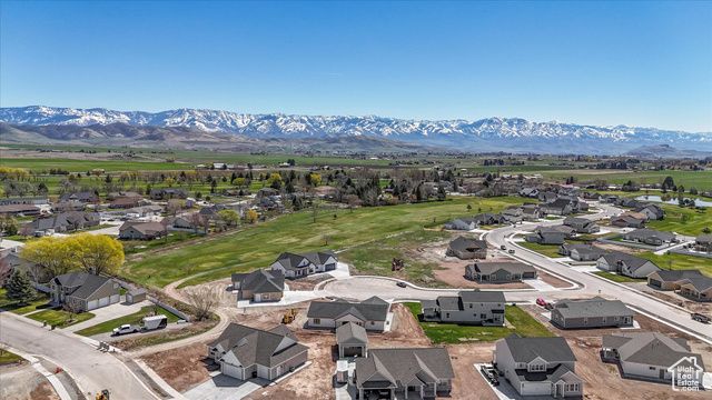 432 TEE CIR, Preston, ID 83263