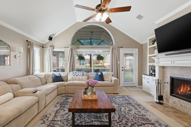2745 Spanish Moss Trail, Frisco, TX 75033