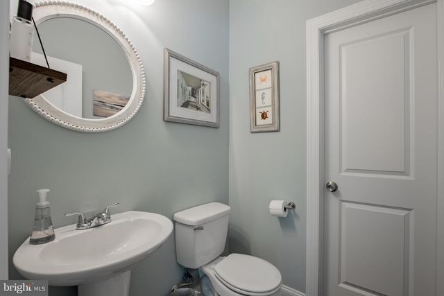 20 WAVERLY STREET, Keyport, NJ 07735