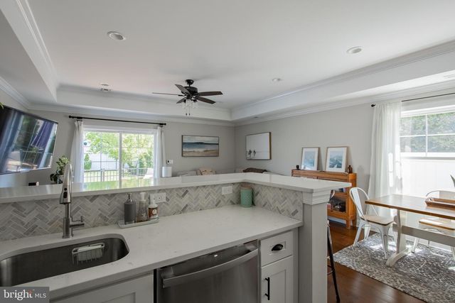 20 WAVERLY STREET, Keyport, NJ 07735