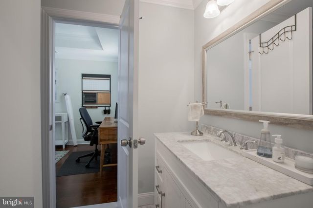 20 WAVERLY STREET, Keyport, NJ 07735