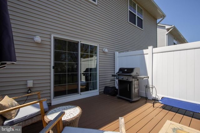 20 WAVERLY STREET, Keyport, NJ 07735