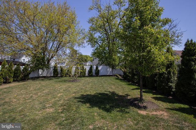 20 WAVERLY STREET, Keyport, NJ 07735