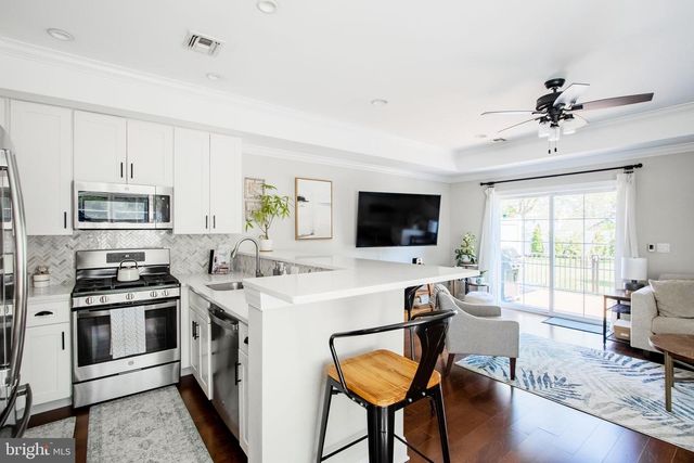 20 WAVERLY STREET, Keyport, NJ 07735