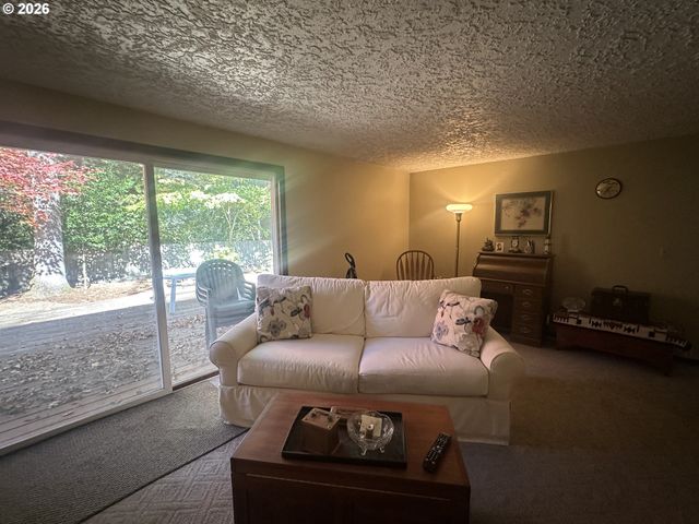 800 Nw 59TH St, Vancouver, WA 98663