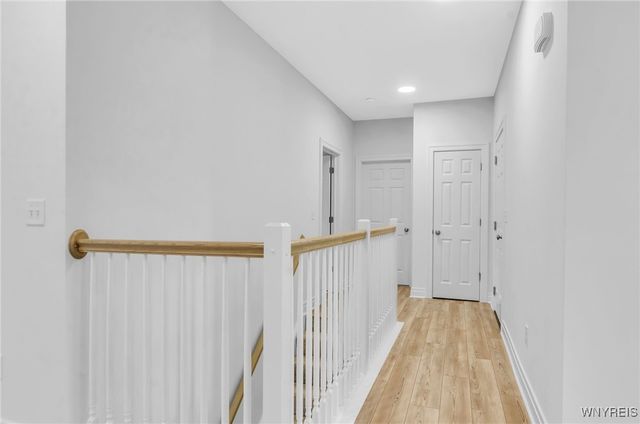 4 Fieldstream Lane, Lancaster, NY 14086