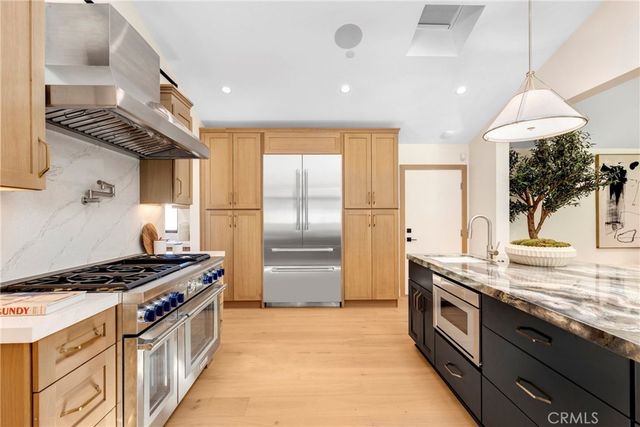 5200 Armida Drive, Woodland Hills, CA 91364