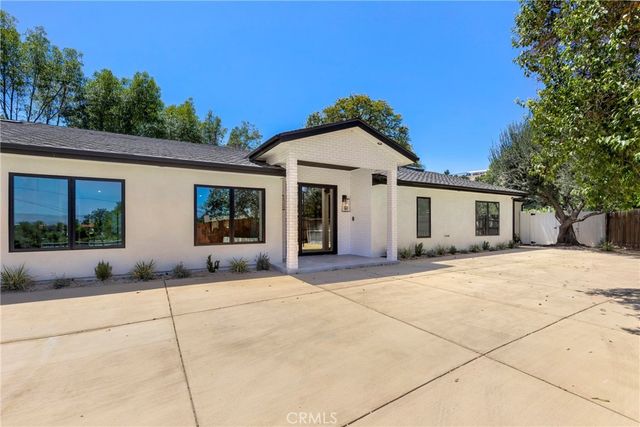5200 Armida Drive, Woodland Hills, CA 91364