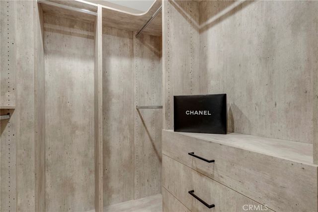 5200 Armida Drive, Woodland Hills, CA 91364