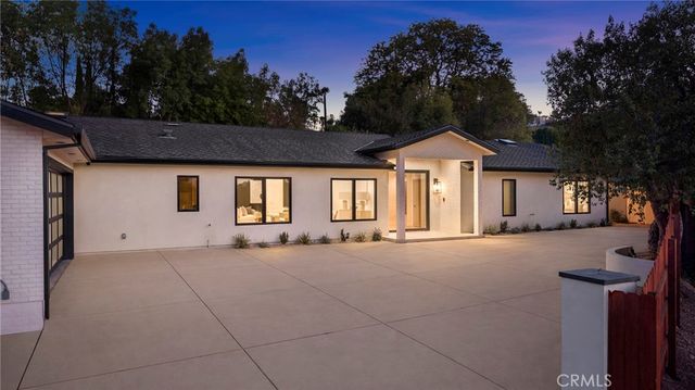 5200 Armida Drive, Woodland Hills, CA 91364