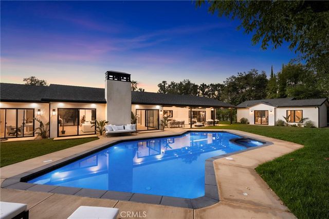 5200 Armida Drive, Woodland Hills, CA 91364