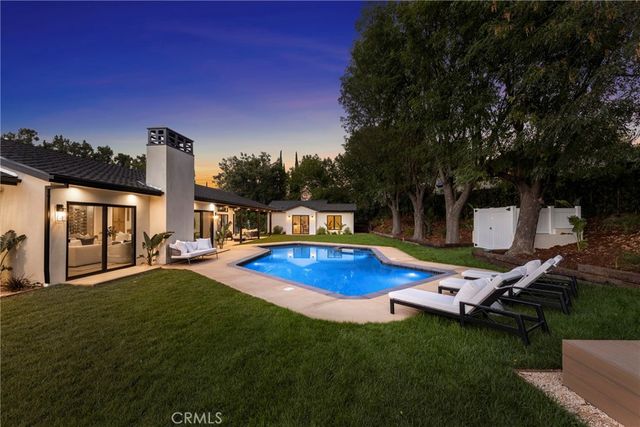 5200 Armida Drive, Woodland Hills, CA 91364