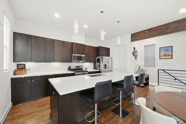 912 W 19th Street C, Houston, TX 77008