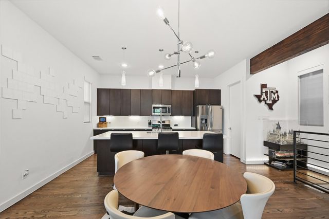 912 W 19th Street C, Houston, TX 77008