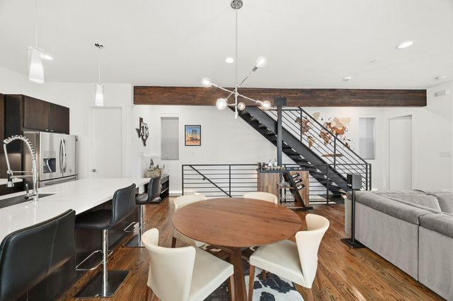 912 W 19th Street C, Houston, TX 77008