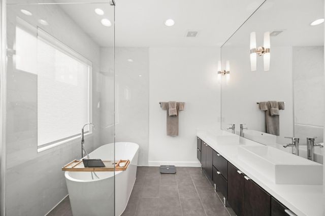 912 W 19th Street C, Houston, TX 77008