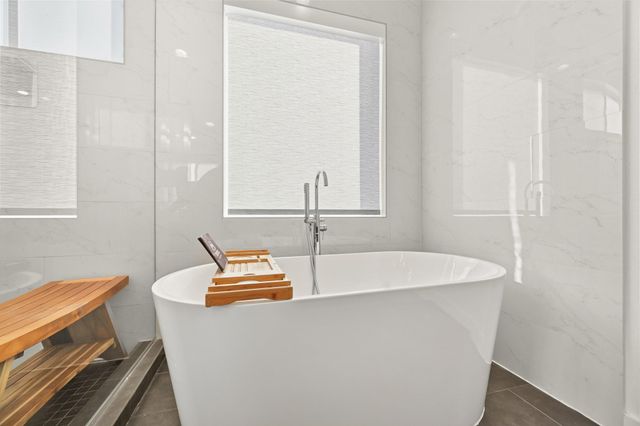 912 W 19th Street C, Houston, TX 77008