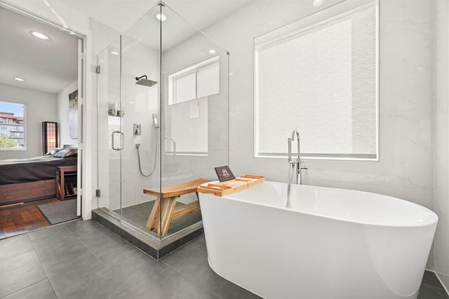 912 W 19th Street C, Houston, TX 77008