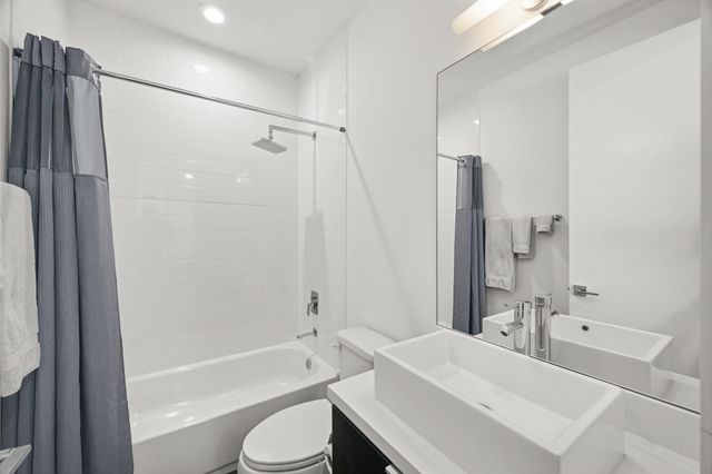 912 W 19th Street C, Houston, TX 77008