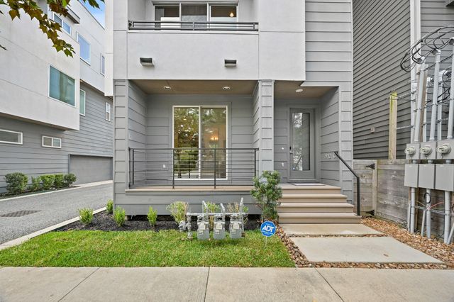 912 W 19th Street C, Houston, TX 77008