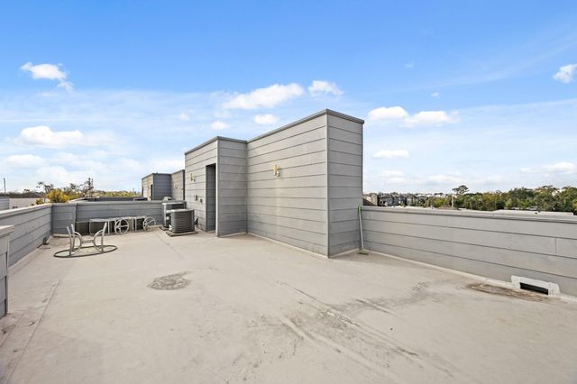 912 W 19th Street C, Houston, TX 77008