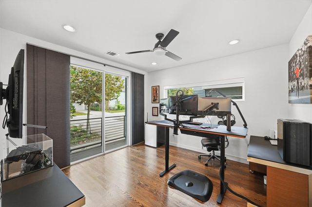 912 W 19th Street C, Houston, TX 77008