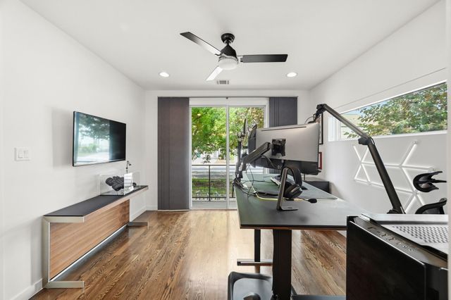 912 W 19th Street C, Houston, TX 77008