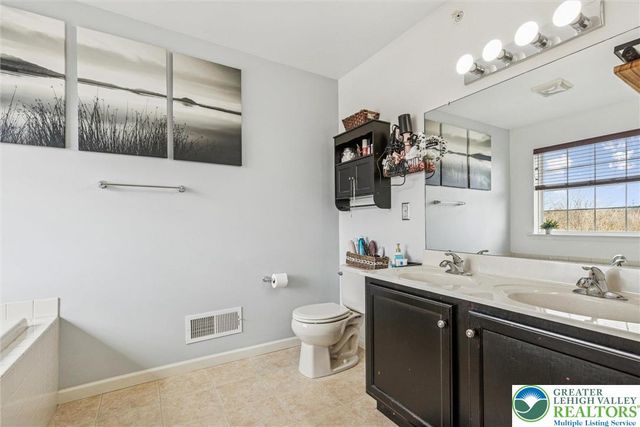 2128 Danville, Upper Hanover Twp, PA 18073