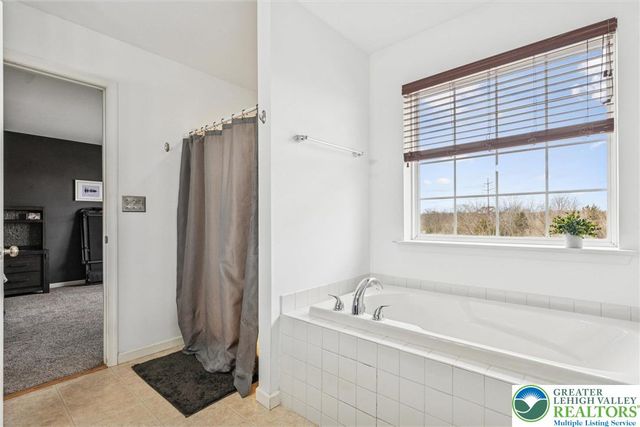 2128 Danville, Upper Hanover Twp, PA 18073