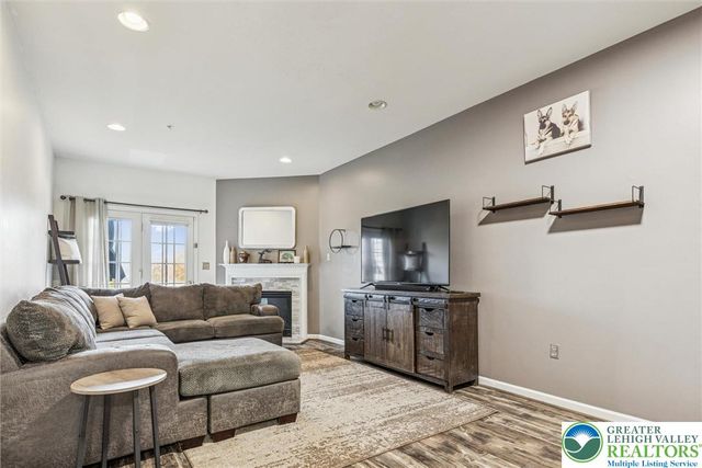 2128 Danville, Upper Hanover Twp, PA 18073