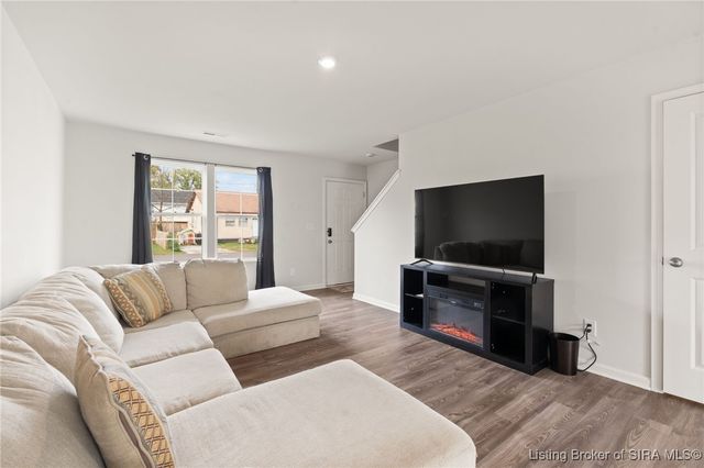 315 Berkley Road, Charlestown, IN 47111