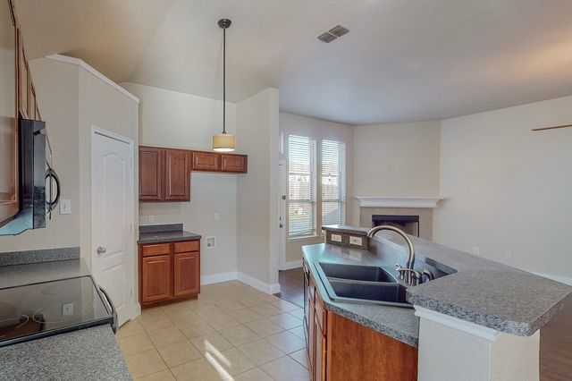 7508 Fallen Trail, Fort Worth, TX 76123