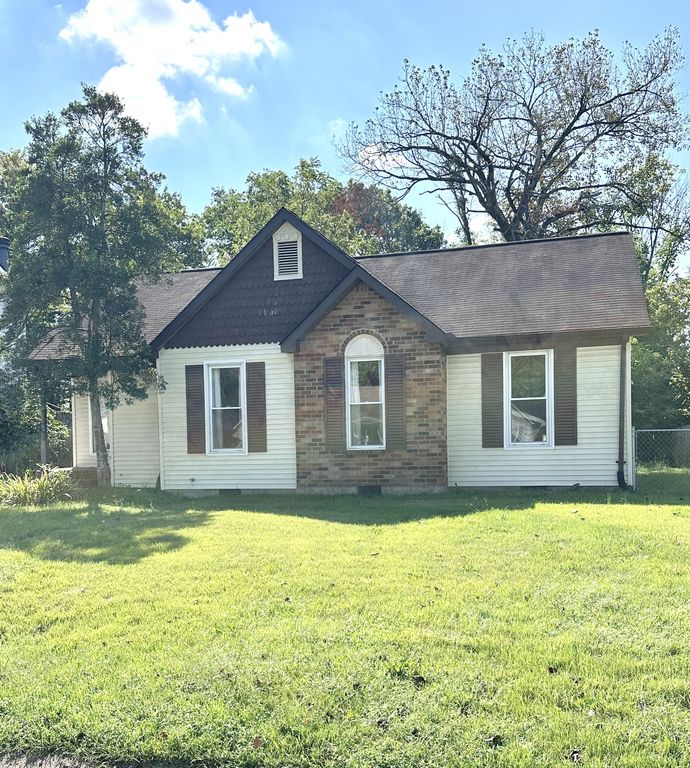 1233 Jacksons Hill Rd, Hermitage, TN 37076
