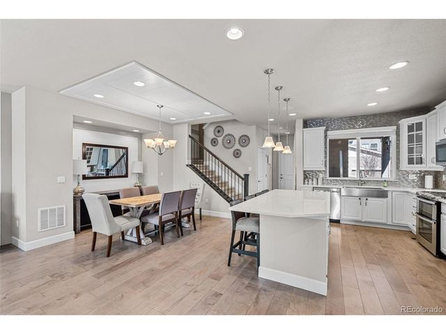 7298 W Adriatic Cir, Lakewood, CO 80227
