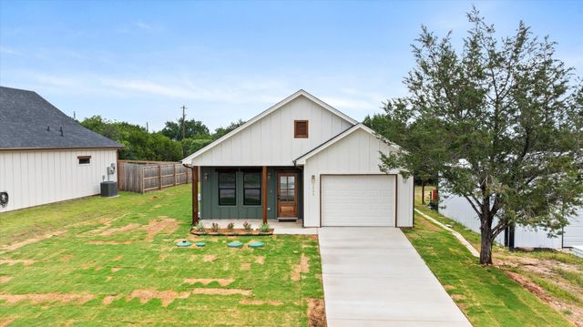 2603 Creekview Drive, Granbury, TX 76048