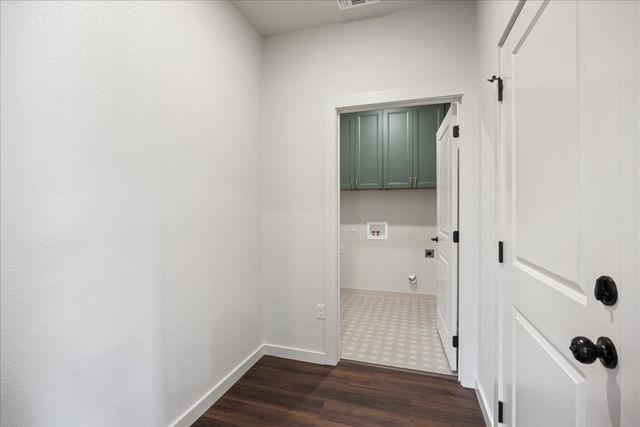 2603 Creekview Drive, Granbury, TX 76048