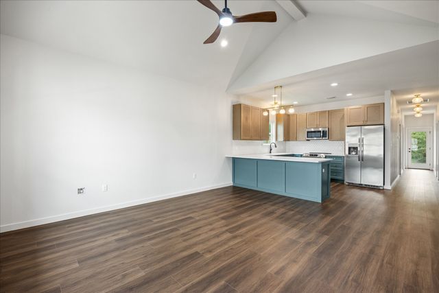 2603 Creekview Drive, Granbury, TX 76048