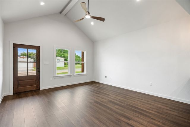 2603 Creekview Drive, Granbury, TX 76048