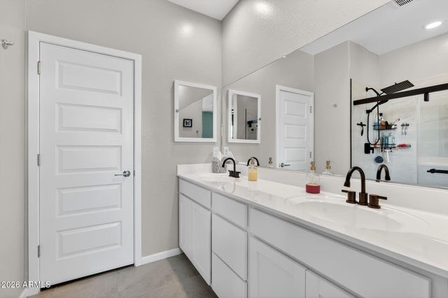 38035 N FARMHOUSE Way, San Tan Valley, AZ 85140