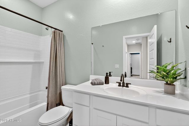 38035 N FARMHOUSE Way, San Tan Valley, AZ 85140