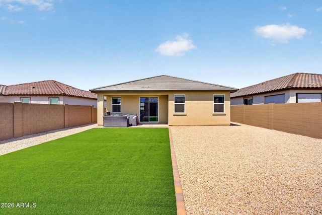 38035 N FARMHOUSE Way, San Tan Valley, AZ 85140