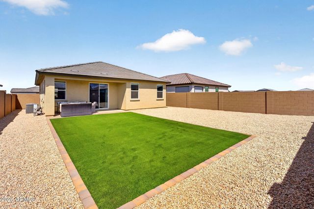 38035 N FARMHOUSE Way, San Tan Valley, AZ 85140