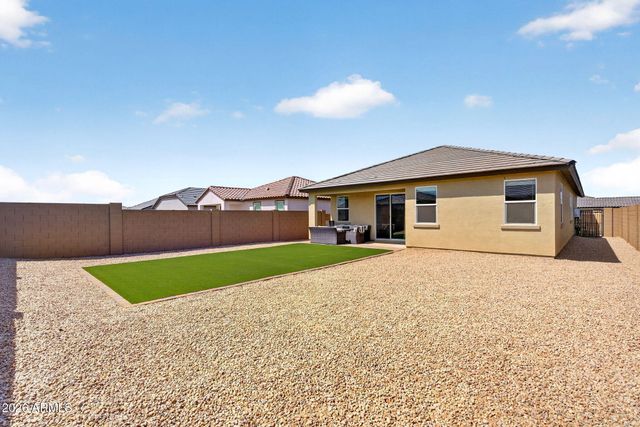 38035 N FARMHOUSE Way, San Tan Valley, AZ 85140