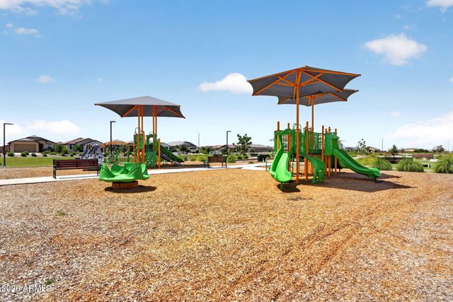 38035 N FARMHOUSE Way, San Tan Valley, AZ 85140