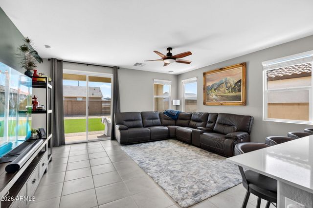 38035 N FARMHOUSE Way, San Tan Valley, AZ 85140