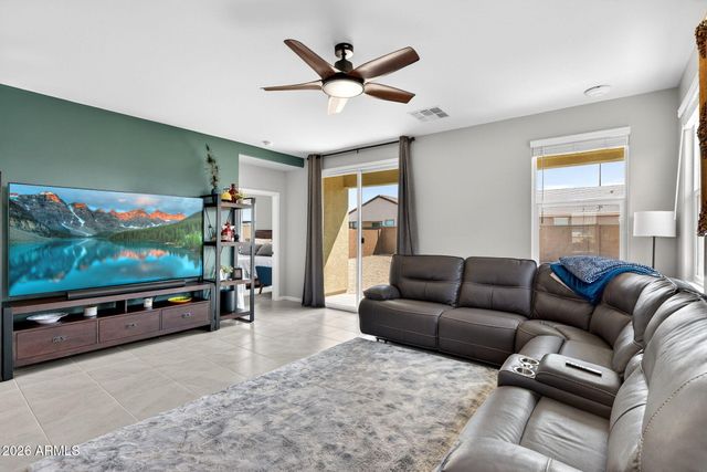 38035 N FARMHOUSE Way, San Tan Valley, AZ 85140