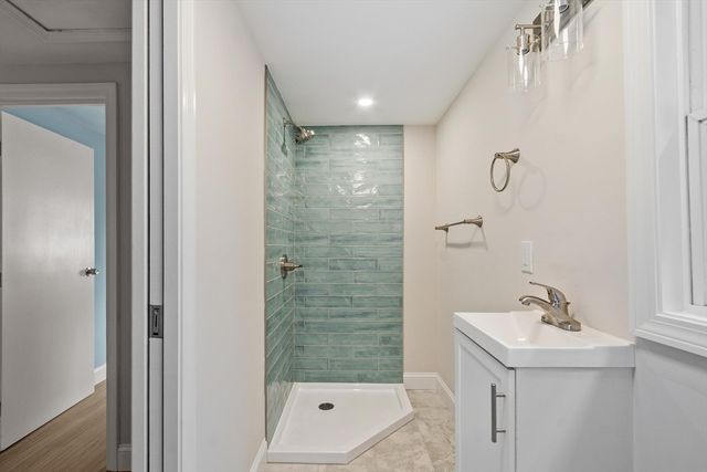 30 Hooper Rd, Dedham, MA 02026